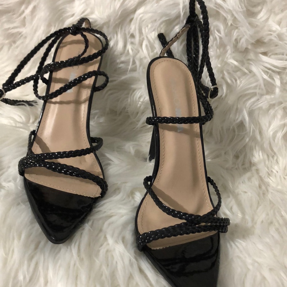 Fashion Nova black sandal strap high heel Sz 8.5 🔥